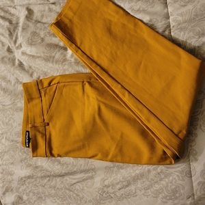 Mustard Pants Sz M.